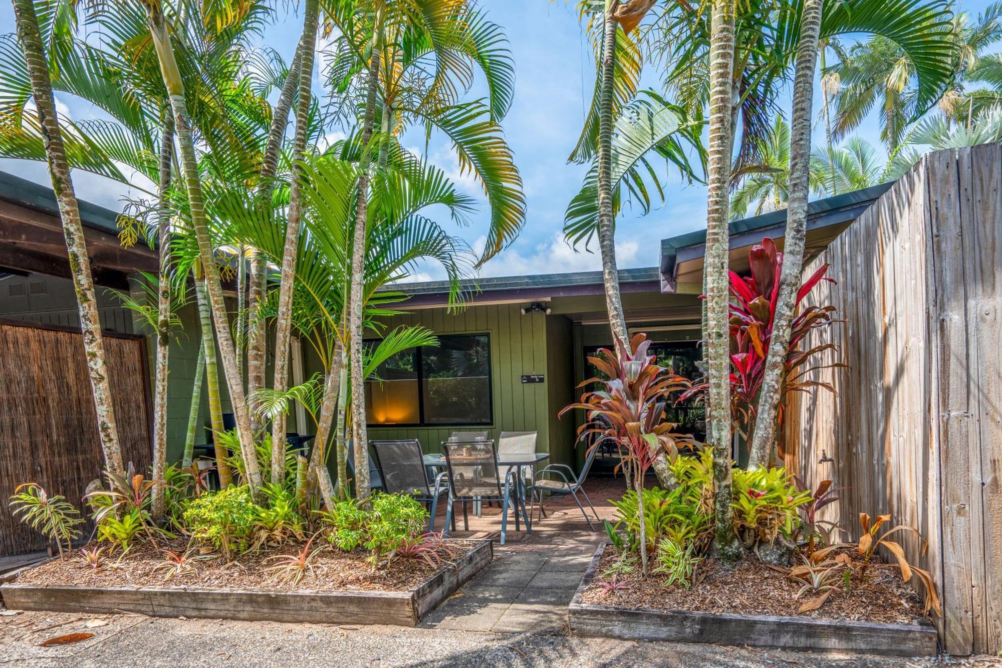 Tasman Holiday Parks - Cairns Cool Waters Exterior photo